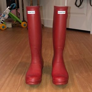 HUNTER BOOTS